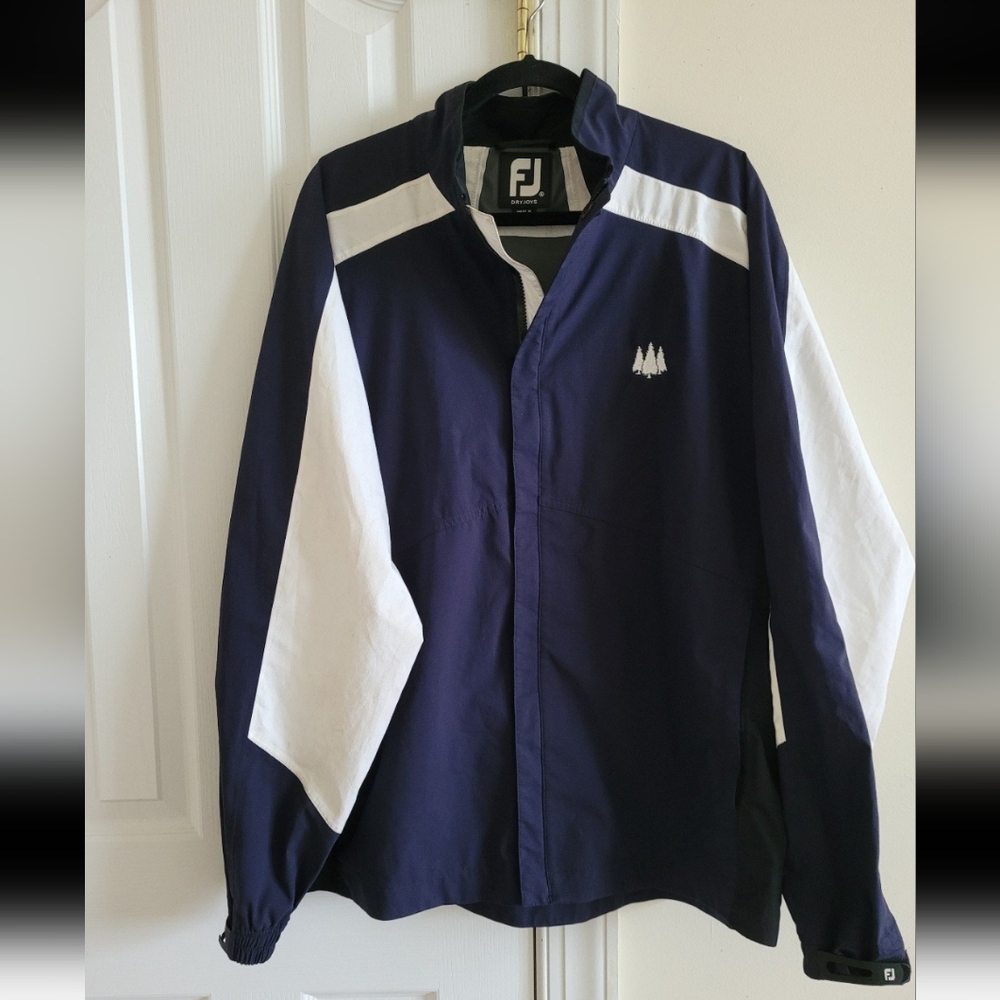 FJ windbreaker
